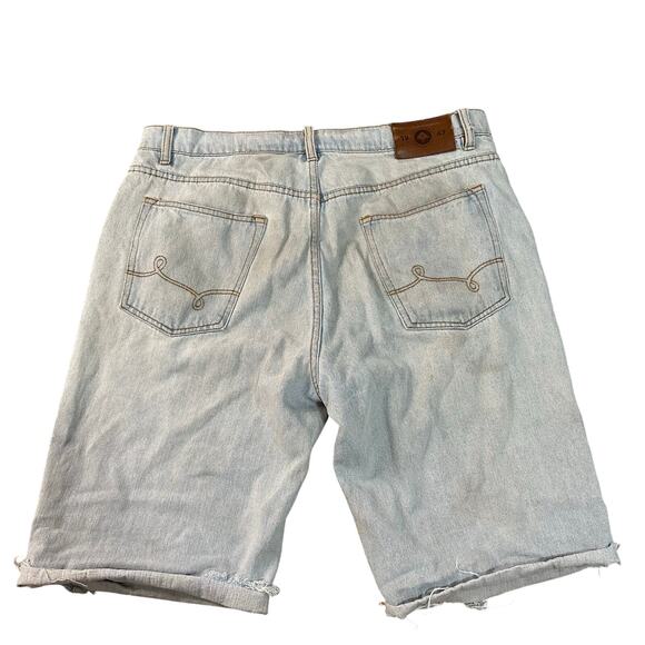 LIFTED RESEARH GROUP Men's True Straight Cut-Off Denim Short Size 32 - Picture 2 of 11